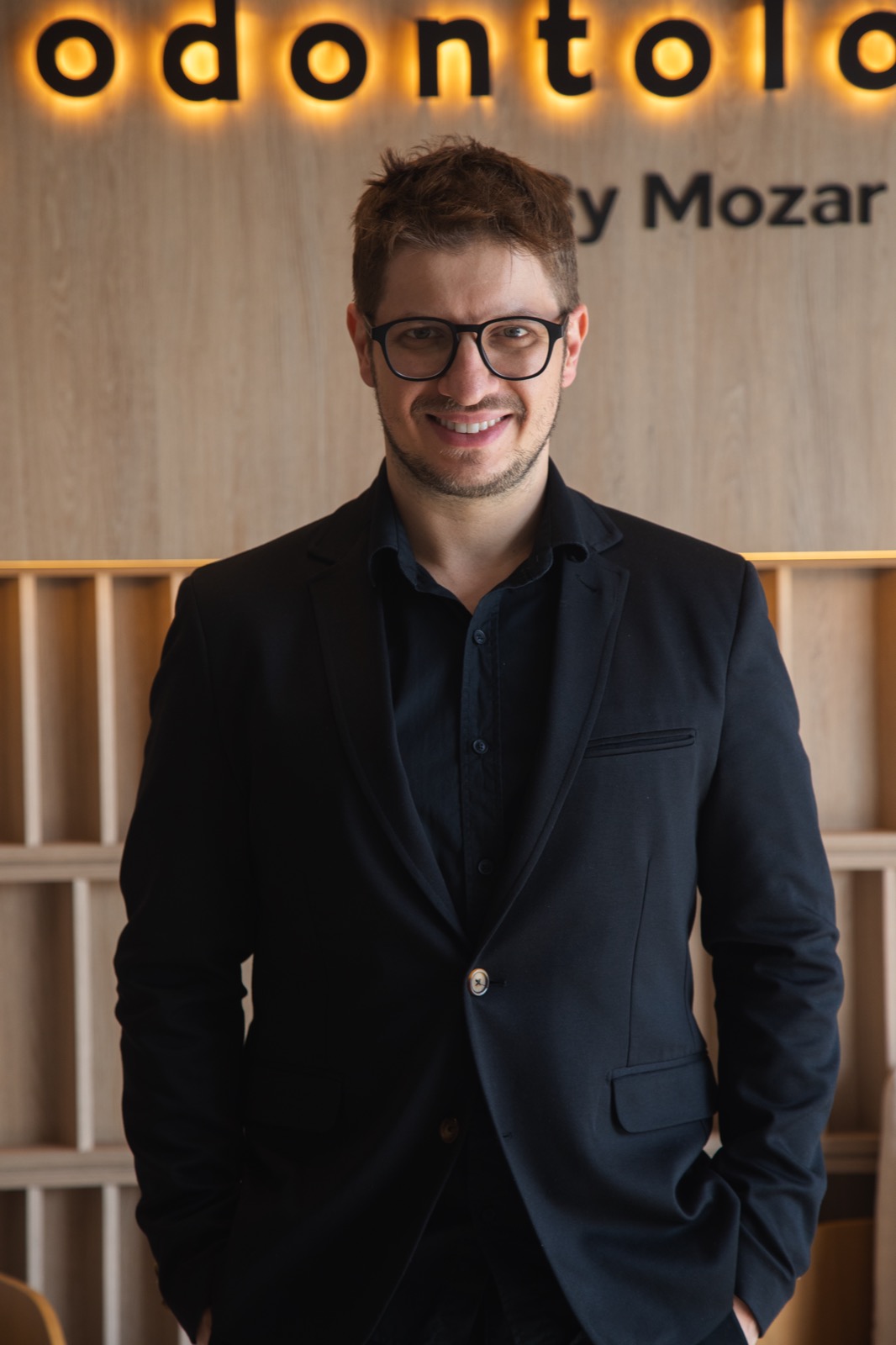 Dr Mozar Paloschi